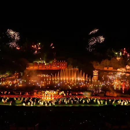 With Garden Near Beautiful Golf Course Vasles