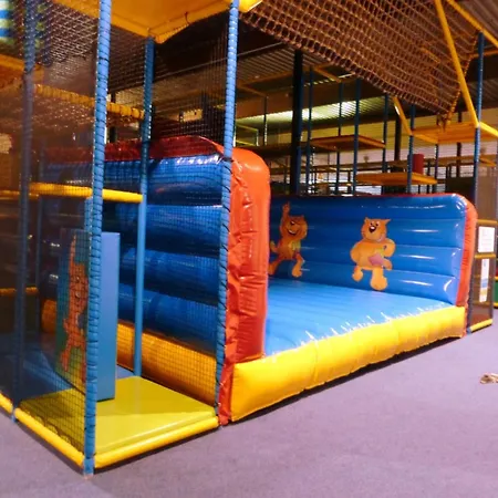 Villa With Garden Near Beautiful Golf Course