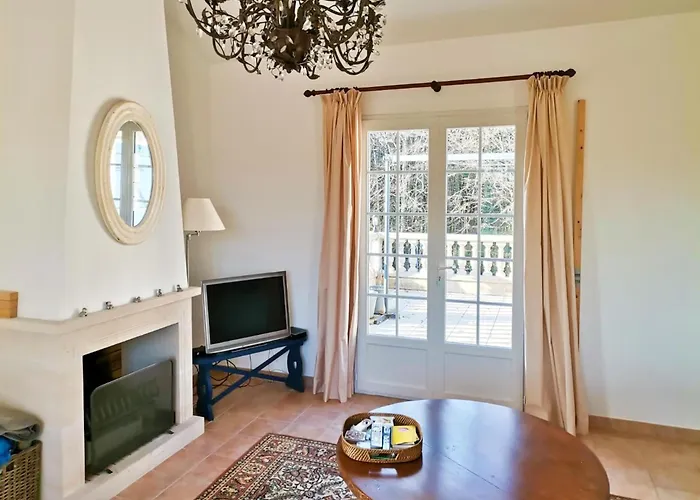 With Garden Near Beautiful Golf Course Villa