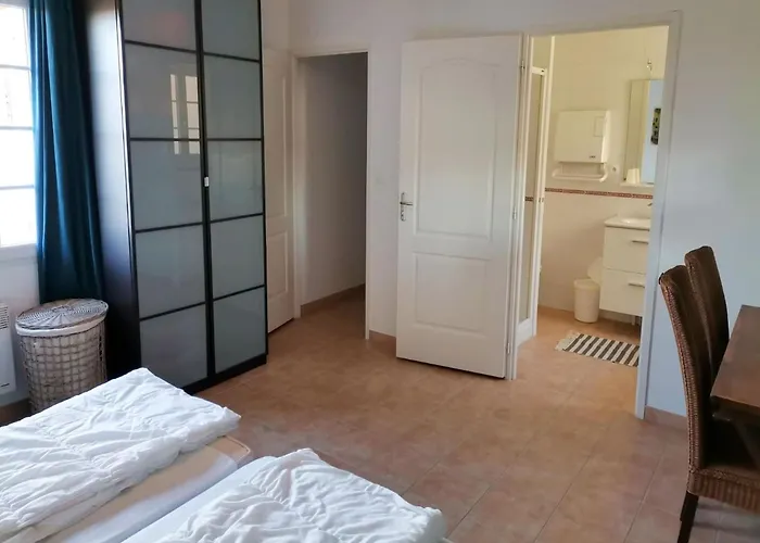 Villa With Garden Near Beautiful Golf Course Vasles