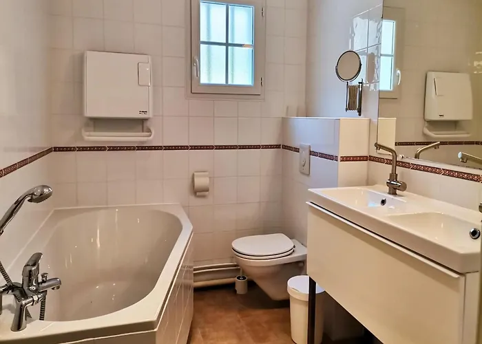 With Garden Near Beautiful Golf Course * Vasles