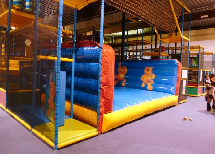 Villa With Garden Near Beautiful Golf Course